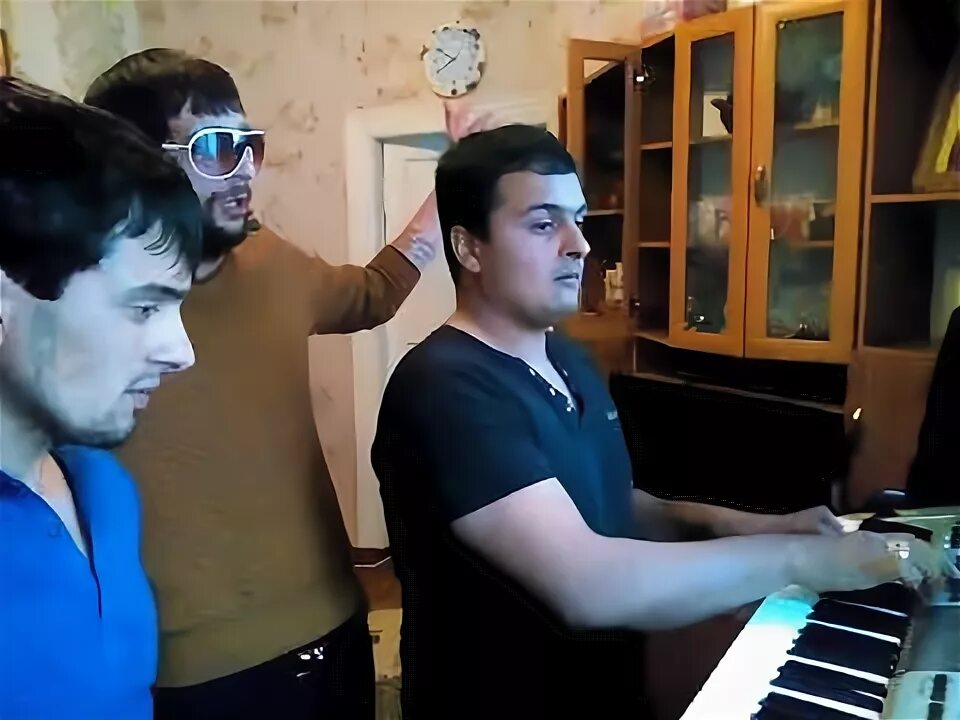 Ёна баленгиро 🔥 цыганская атмосфера 🔥. Погадайка мне цыганка. Баленгиро. Цыганские песни баленгиро. Цыганка гадает.