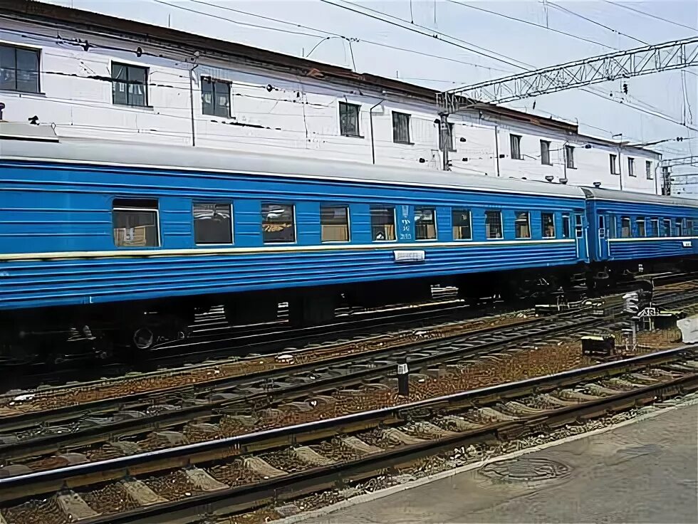 Станция мордвес. 464с поезд. Тэп70 харьков. Жд вокзал алчевск. Поезд москва луганск.