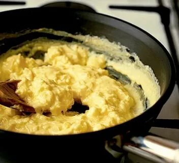 Рецепт скрэмбла классический на сковороде