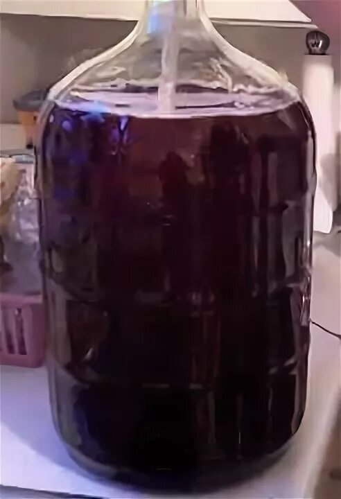 Вино из рябины. Как приготовить вино из черноплодной. Вино из черноплодной рябины в бутыли 20 литров. Как приготовить вино из черноплодной. Вино из черноплодной рябины.