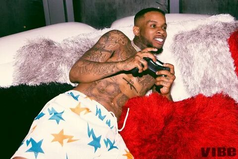 Tory lanez nudes рџ'*рџ‘ЊRussia Lit Twerks for Tory Lanez IG For $200k...