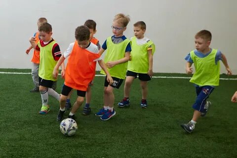 Футбольные секции для детей в спб