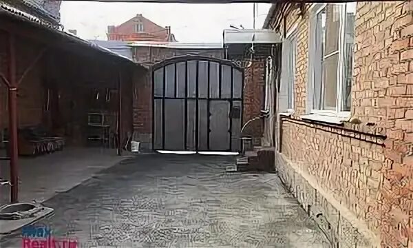 Владикавказе отдельный двор дома. Улица бзарова владикавказ. Владикавказ жилье. Дом особняк владикавказ. Владикавказе отдельный двор дома.