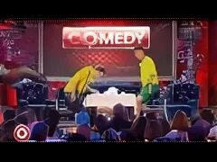 камеди голодные бизнесмены. зеленский в камеди клаб. камеди клаб голодные бизнесмены в кафе. харламов и батрутдинов в кафе голодные. камеди клаб сосо павлиашвили и демис карибидис и андрей аверин.