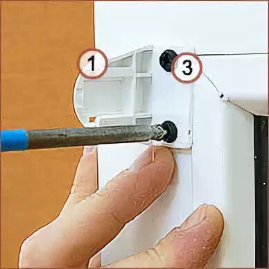 Ввернуть саморез в пластиковое окно. Можно ли саморезы в пластиковое окно. Саморезы для крепления окон пвх. Сверлить пластиковое окно. Саморезы для монтажа стеклопакетов.