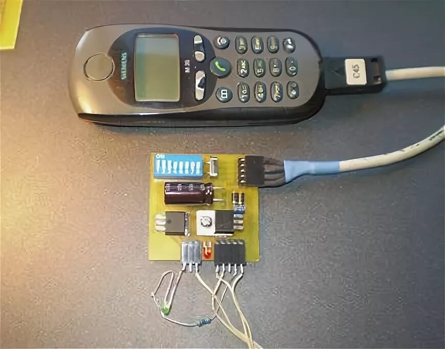 Gsm своими руками. GSM сигналка из сотового телефона Сименс. GSM мост из сотового телефона. Сигнализация из старого телефона. Самоделки из сотовых телефонов.