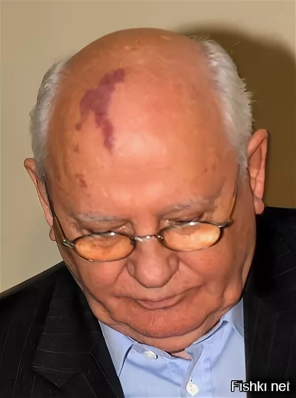 Родимое пятно горбачева. Горбачев михаил сергеевич родимое пятно. михаил горбачев пятно. горбачев михаил сергеевич пятно. михаил горбачев родимое пятно.