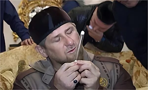 Волосыпророкамухаммада. Музей топкапы реликвии пророка. Музей топкапы меч пророка мухаммеда. Борода мухаммеда. Волос пророка мухаммеда в топкапы.