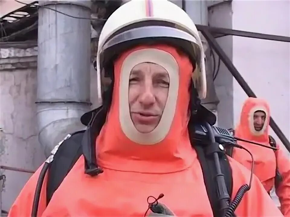 Спасатели мчс россии сход лавины. Спасатели 2010. Современный спасатель. Спасатели 2010. Спасатель мчс.