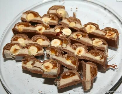 Шоколад с карамелью и фундуком
