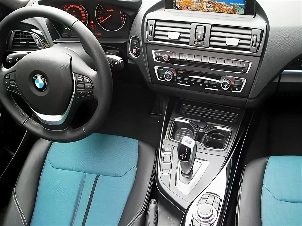 Куплю бмв автомат. БМВ 116i салон. BMW 116i 2013 салон. БМВ 116 салон. БМВ 116 е87 автомат.