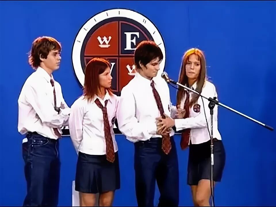 Нидавеллир мятежный дух. Erreway. луисана лопилато в молодости мятежный дух.