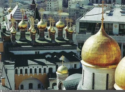 На внутренней поверхности купола в московском