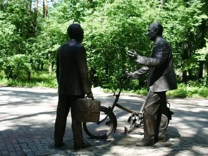 Посещение памятника