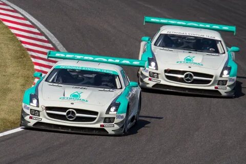 Mercedes petronas
