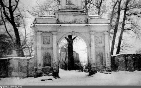 Старая русса старое кладбище