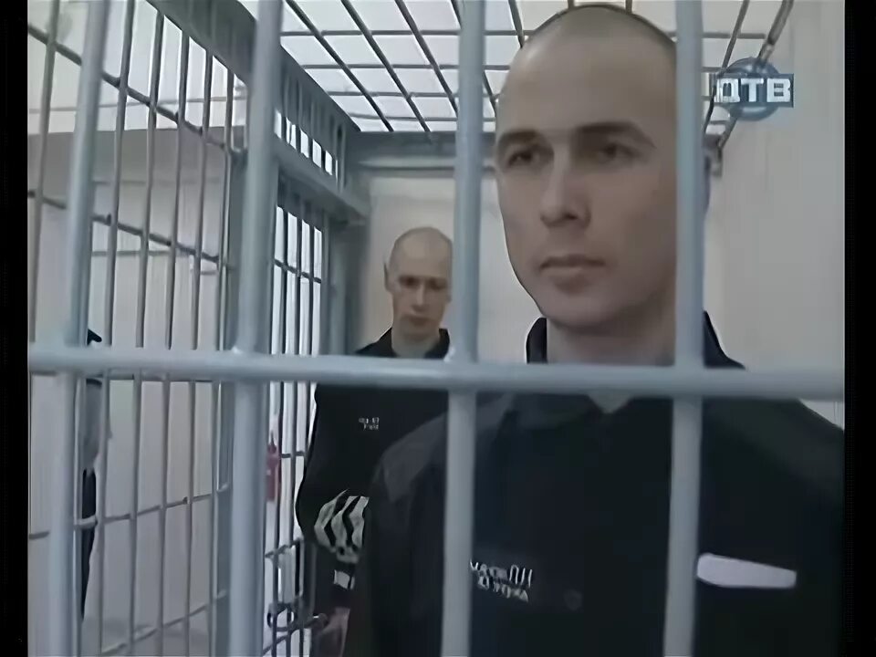 Отец и сын в черном дельфине. Отец и сын в черном дельфине