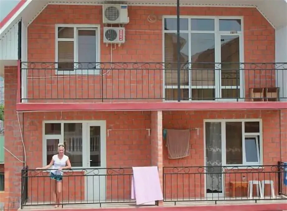 Бирюзовая 17а