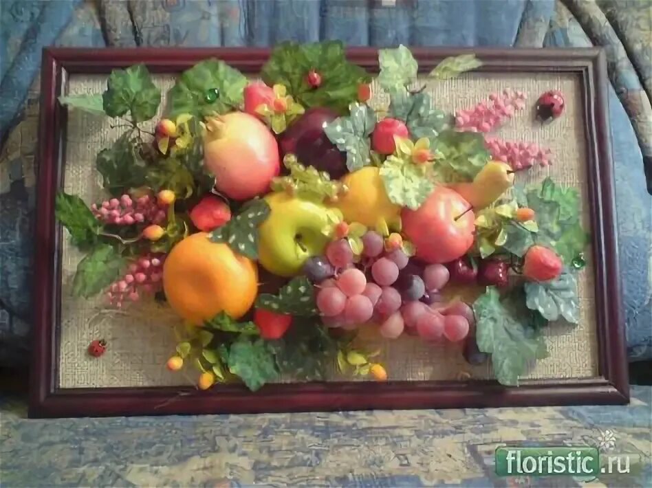Панно из искусственных фруктов и овощей. Панно с искусственными фруктами. Панно с искусственными фруктами. Настенная композиция из искусственных цветов. Панно из искусственных фруктов и овощей.