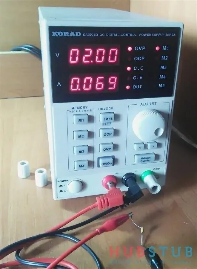 Блок питания ноутбука напряжение. Диагностика блока питания. Блок питания от компьютера 12 вольт переделка. Блок питания прозвон мультиметром. Блок питания просадка напряжения.