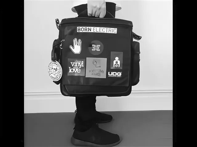 He put it in. Put in the bag. rummage in the bag. put the money in the bag avatar. put the money in the bag music avatar.