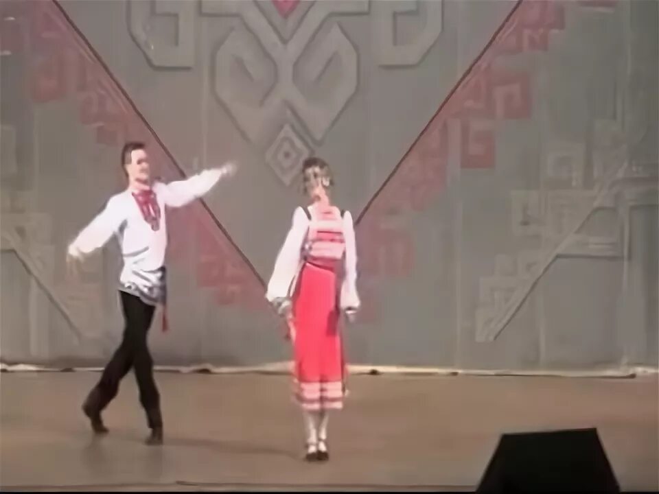 Танец эрики. Горномарийский танец. Горные марийцы танцы. Танец горного орла. Марийский танец юношей с хлыстами.