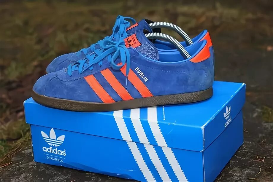 Кроссовки адидас на авито москва. Adidas dublin city series. адидас сити сериес кроссовки. adidas zx 80 moscow. adidas zx 80 moscow custom.