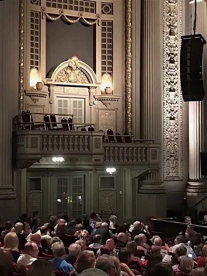 Dallas маджестик. Dallas theatre. Театр в далласе сша райт. Театр в далласе. Majestic theatre dallas.