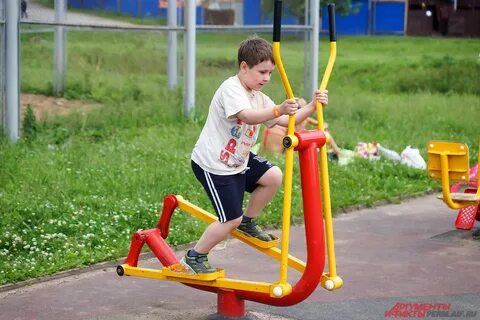 Фитнес на детской площадке