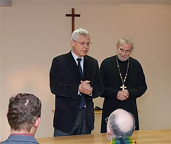 Библия российское библейское общество. Библия российское библейское общество сколько страниц. Новое библейское общество. Библия издание. Десницкий библия.