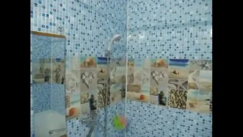 Как клеить панели в ванной видео