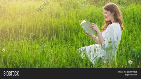 Книга на поле