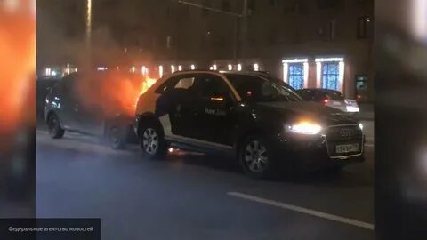 Горит машина в москве