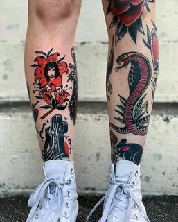 Черно красная нога