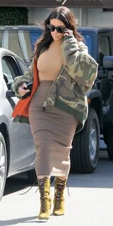 Celebrity Street Style Kim Kardashian West 