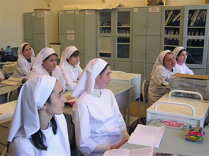 Училище сестер милосердия в москве свято димитриевское. Свято дмитриевский училище сестер милосердия. Медицинское училище сестер милосердия. Колледж сестер милосердия в москве. Свято-димитриевское училище сестер милосердия.