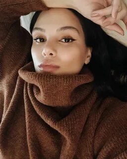 Almeda Abazi Sayışman on Instagram: "🍂" Beauty Skin, Beauty Make...