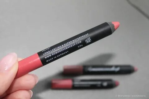 Romanovamakeup карандаши для губ