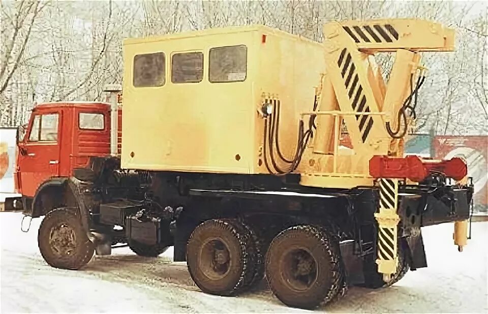 Псс-161. Аварийная машина для трамвая. Аварийная служба контактной сети газ 3307. Камаз 43118 аварийная служба. Технические машины.