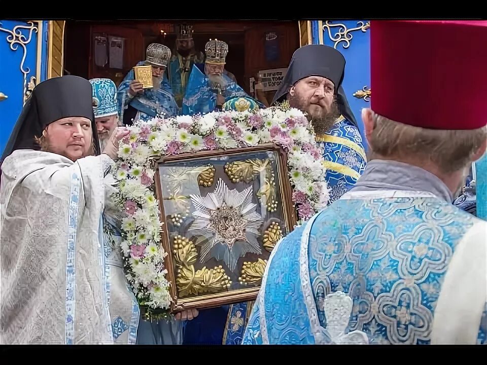 Ташлы монастырь избавительница. Икона богородицы «избавительница от бед» (ташлинская). Икона избавительница от бед ташлинская чудотворная. Храм иконы божией матери избавительница от бед с. Ташлинская икона избавительница.