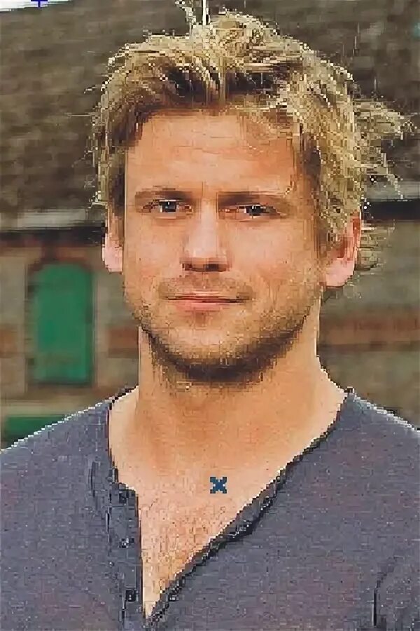 Семья сериал 2019 кадры. Стив виндольф актер полный рост. Стив виндольф. Владимир мишуков глеб ольховский. Стив виндольф.