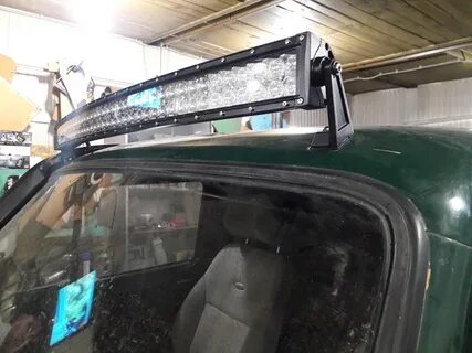 Крепление светодиодной балки на ниву