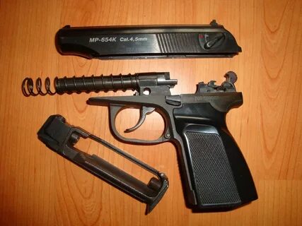 Пневматический пистолет Байкал МП-654К. 