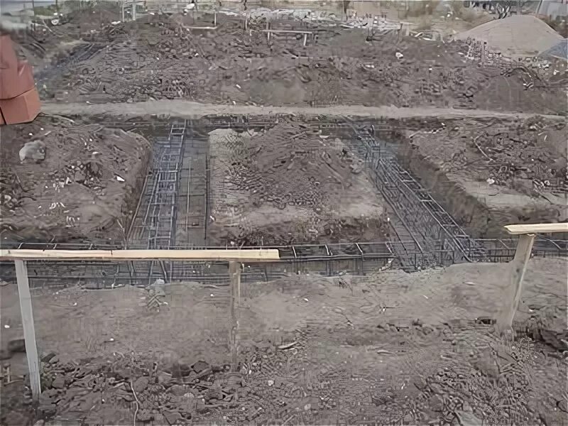 Фундамент в два этапа. Заливаем фундамент в два этапа.