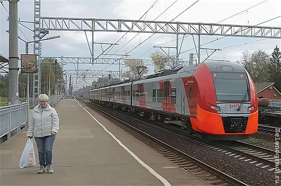 Поезд ласточка крюково. Поезд ласточка крюково. Поезд ласточка крюково. Станция крюково зеленоград. Зеленоград крюково тверь электричка.