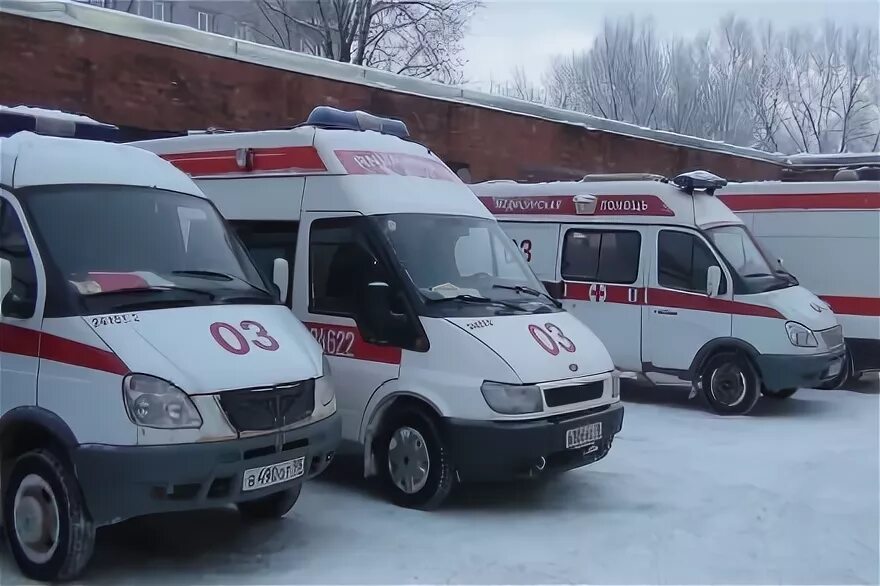 Гауз нцрмб нижнекамск. Уступи дорогу скорой. Станция скорой медицинской помощи казань. Ссмп петрозаводск. Станция скорой помощи альметьевск.