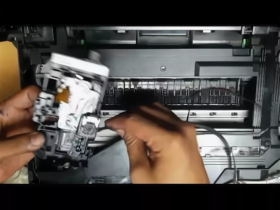 Как почистить головку brother. Механизм подачи бумаги brother dcp j525. 1110 brother полностью разобранный. brother mfc-j2510 разборка. brother dcp-195c чистка печатающей головки.