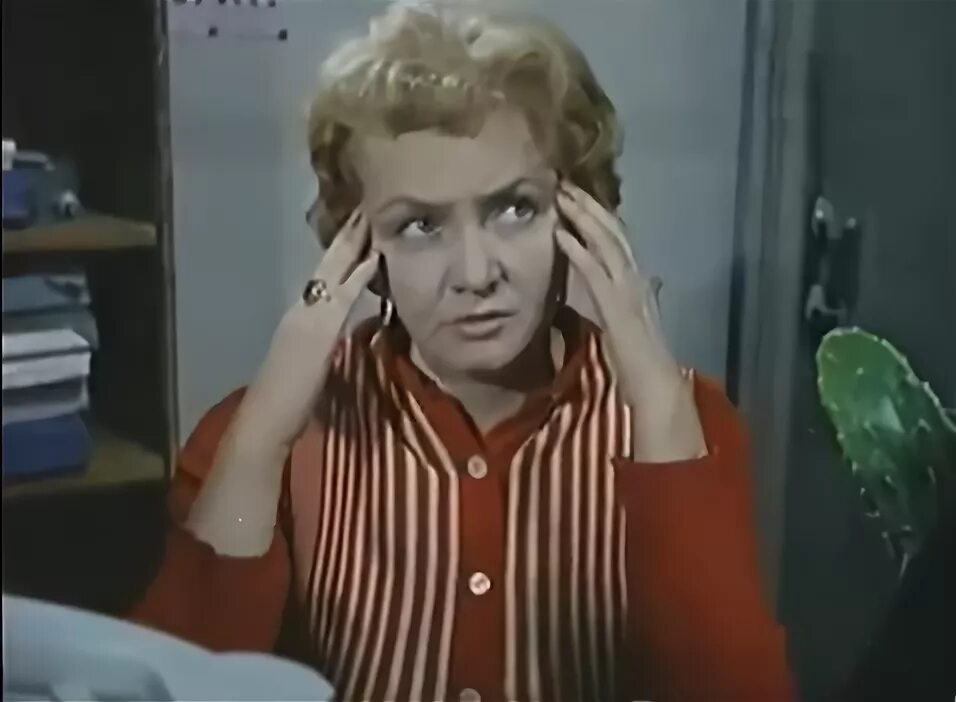 Она развелась с супругом после того, как узнала о его тайных романах, и с тех по