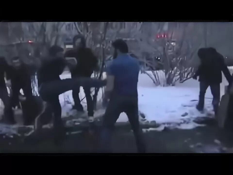 Драки на дискотеках 90. Потасовка видео. Драка уличная разборка. Дискотека в 90-е годы драка. Потасовка видео.