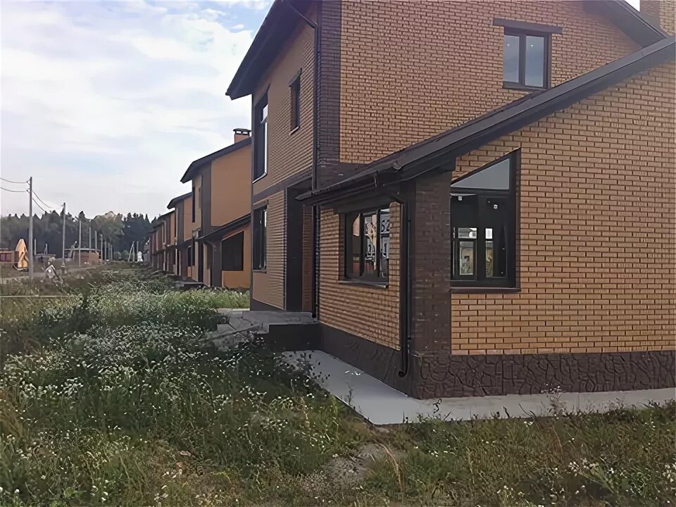 Истра вилладж коттеджный поселок. Кп истра вилладж. Истра коттедж солнечногорск. Аква вилладж коттеджный поселок истра. Истра вилладж коттеджный.
